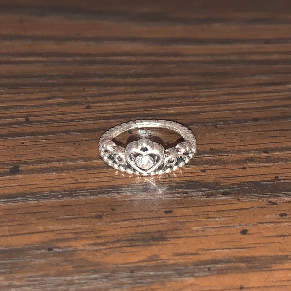 Amazon Silver Princess Tiara Ring🤍